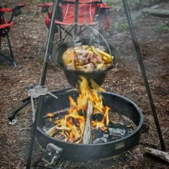 BAMNY Barbecue Suspendu Sur Trépied, Pot De Goulash (6 L) Avec Trépied (151 Cm) Et Cha?ne Suspendue (250 Cm), Set Marmite à Goulasch Réglable En Hauteur, émaillé, Résistant Aux Rayures -France Barbecue Soldes Boutique 42678080 3